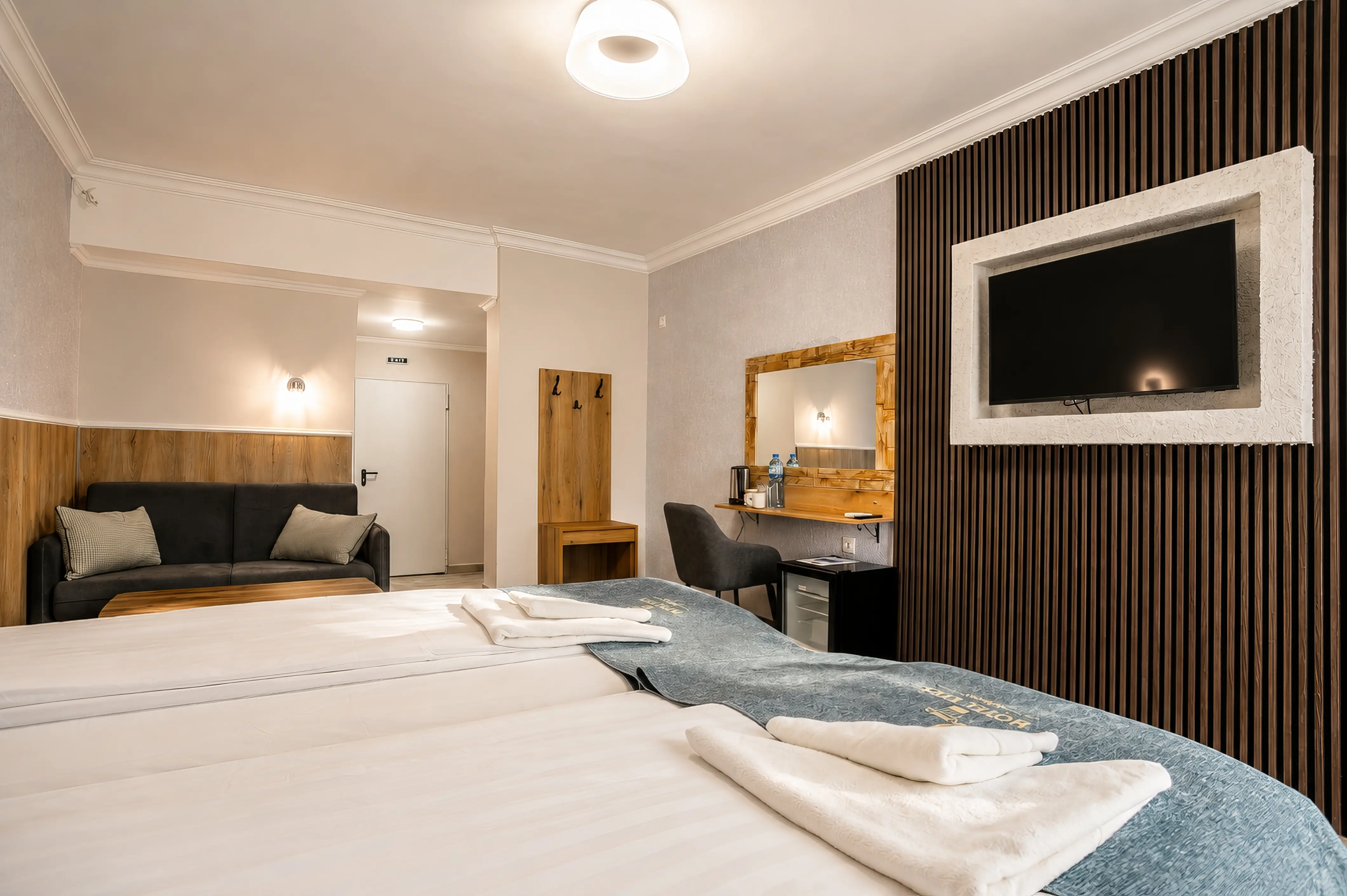 Хотел Ефес Бургас - HOTEL EFES 222